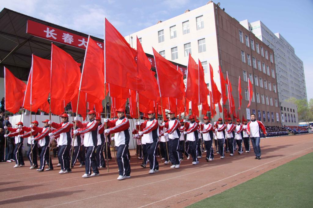 我校成功举办2011年学生田径运动会